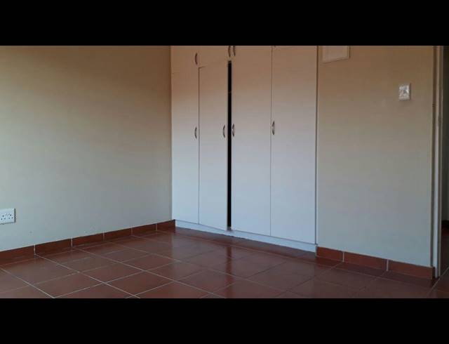 2 BEDROOM FLAT RENTED IN SCHUINSHOOGTE